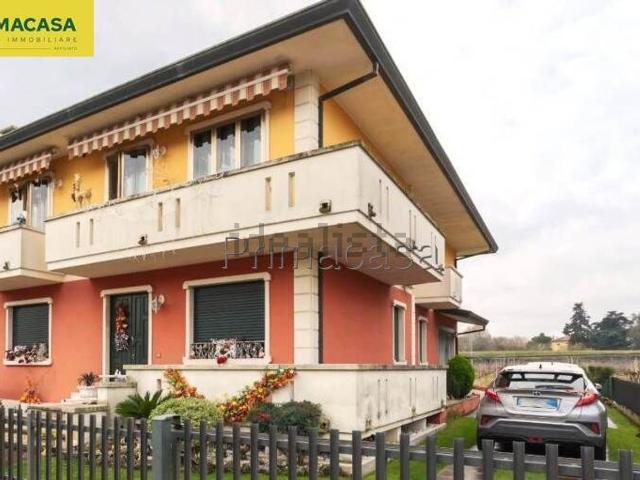 Villetta indipendente in vendita di 300 m² in Viale Concordia