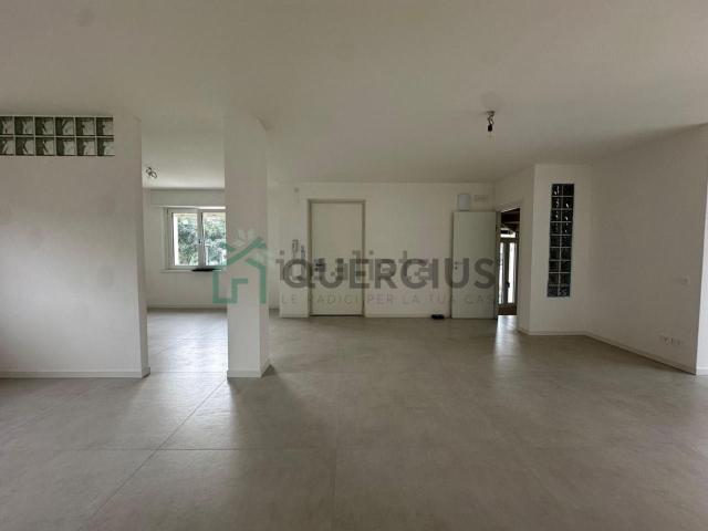 Villetta indipendente in vendita di 300 m² in Viale della Resistenza