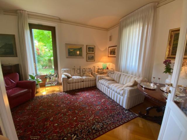 Villetta indipendente in vendita di 300 m² in Borgo Cavalli