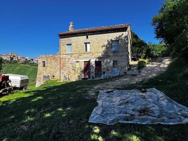 Villetta indipendente in vendita di 300 m² in Contrada Montone, 39