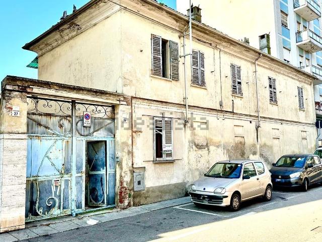 Villetta indipendente in vendita di 300 m² in Corso Porta Novara