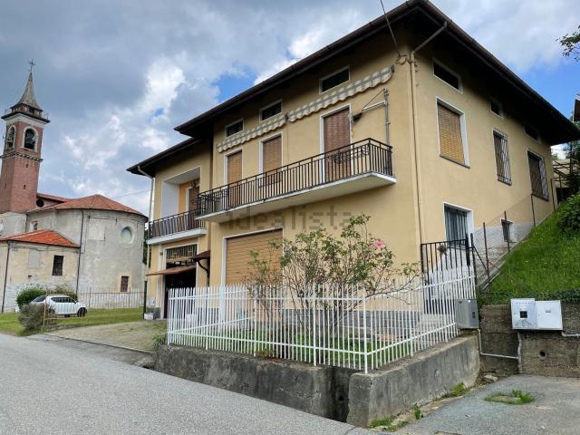 Villetta indipendente in vendita di 300 m² in Frazione Botto, 75