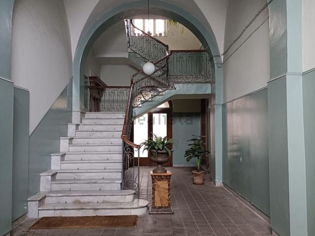 Villetta indipendente in vendita di 300 m² in Piazza Nino Bixio, 13