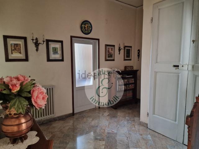 Villetta indipendente in vendita di 300 m² in Piazza Pietro Leopoldo