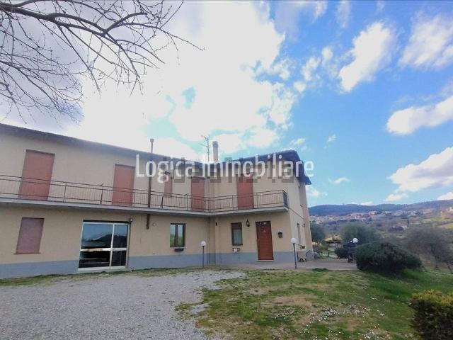 Villetta indipendente in vendita di 300 m² in Strada del Cavernano