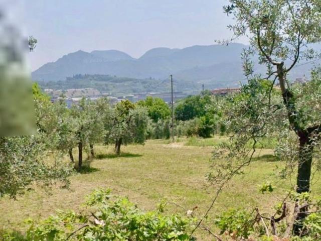 Villetta indipendente in vendita di 300 m² in Strada di Rosaro