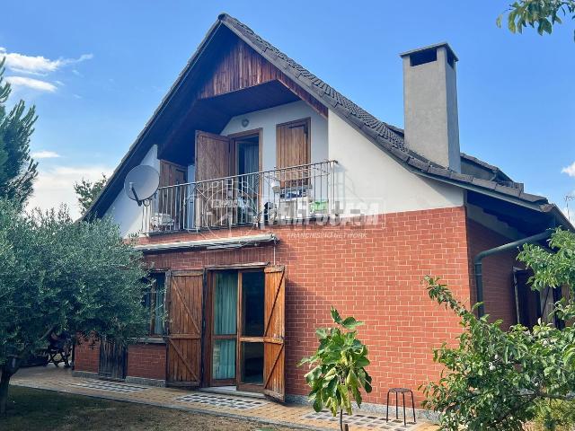Villetta indipendente in vendita di 300 m² in Strada Orbassano, 90