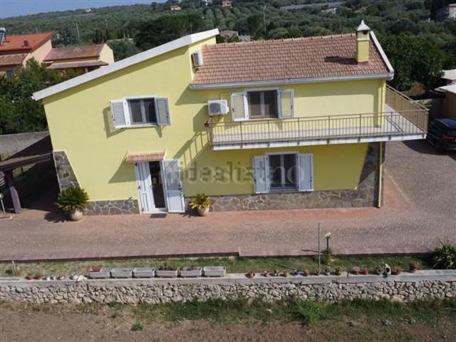 Villetta indipendente in vendita di 300 m² in Strada Vicinale Caniga San Giorgio