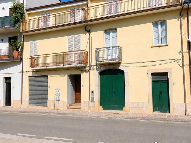 Villetta indipendente in vendita di 303 m² in Via Monsignor Antonio Sacco, 50