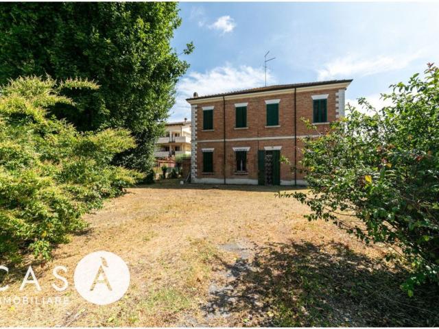 Villetta indipendente in vendita di 304 m²