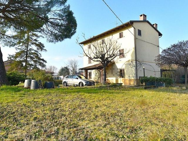 Villetta indipendente in vendita di 305 m² in Via Ovada