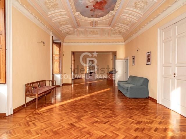 Villetta indipendente in vendita di 305 m² in Corso Umberto, 16