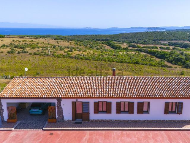 Villetta indipendente in vendita di 305 m² in Località Lu Lamoni