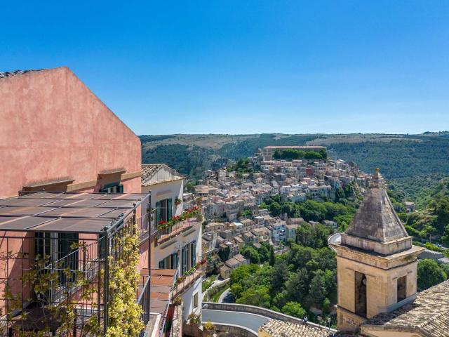 Villetta indipendente in vendita di 306 m² in Corso Mazzini