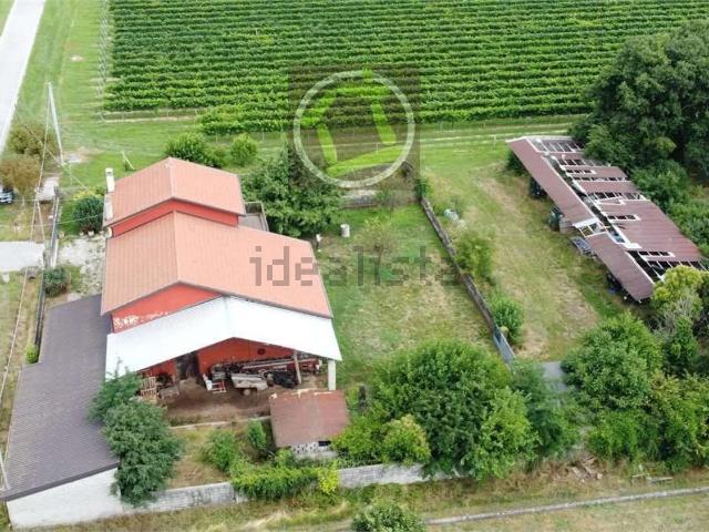 Villetta indipendente in vendita di 308 m² in Via Pirano, 7