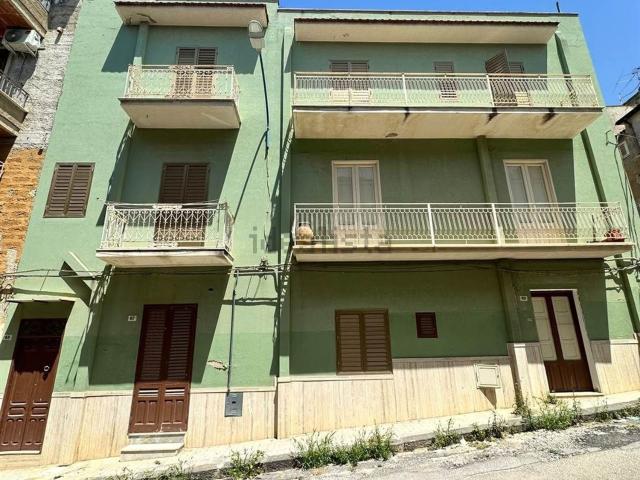 Villetta indipendente in vendita di 309 m² in Via Empedocle, 69