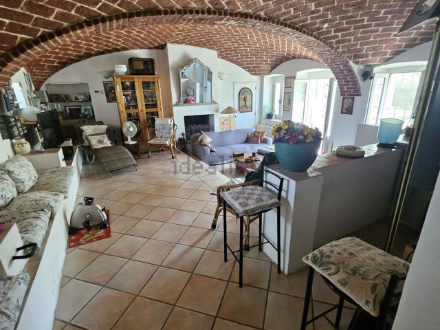 Villetta indipendente in vendita di 309 m² in Strada Valdolenga