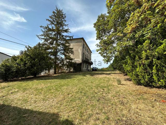 Villetta indipendente in vendita di 310 m²