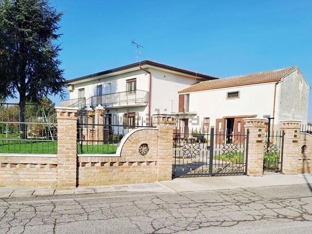 Villetta indipendente in vendita di 310 m²