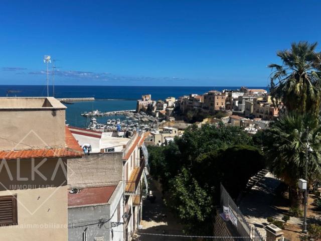Villetta indipendente in vendita di 310 m² in Via Canale Vecchio, 5