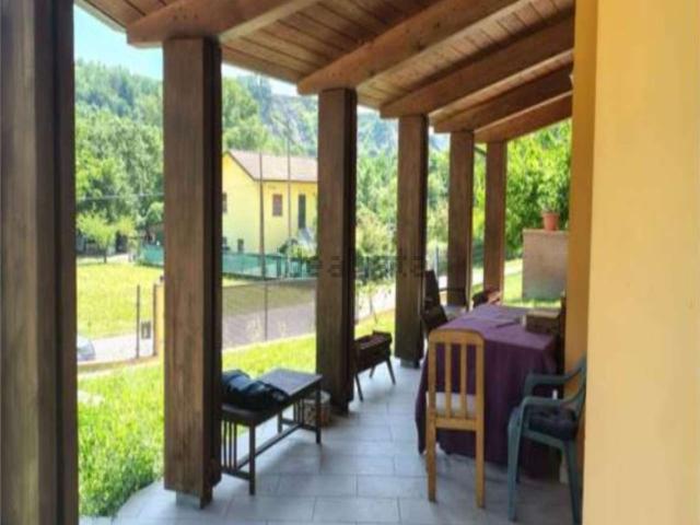 Villetta indipendente in vendita di 310 m² in Via Giuseppe Di Vittorio, 80
