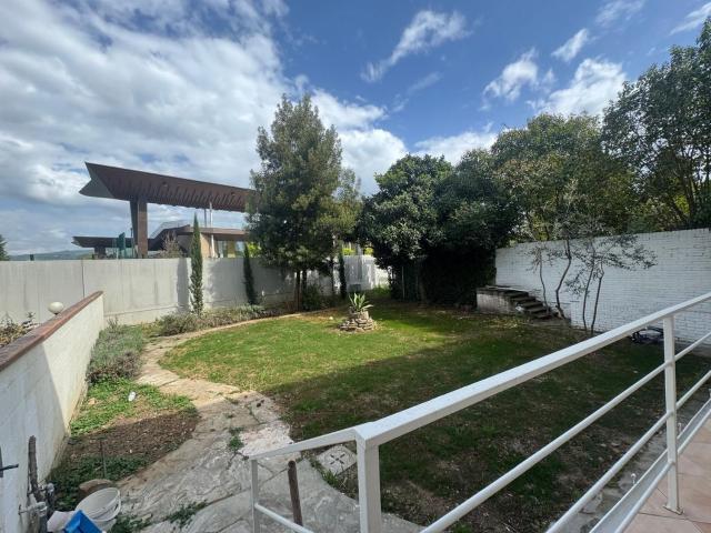 Villetta indipendente in vendita di 310 m² in Via della Villa Cedri