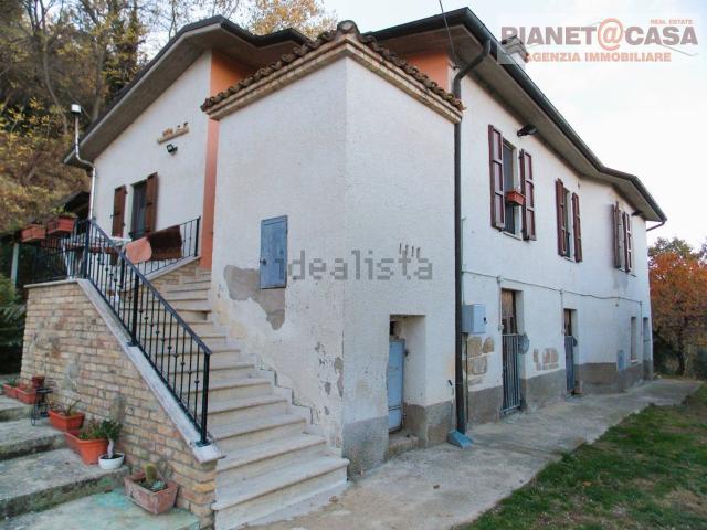 Villetta indipendente in vendita di 310 m² in Via Ferretti