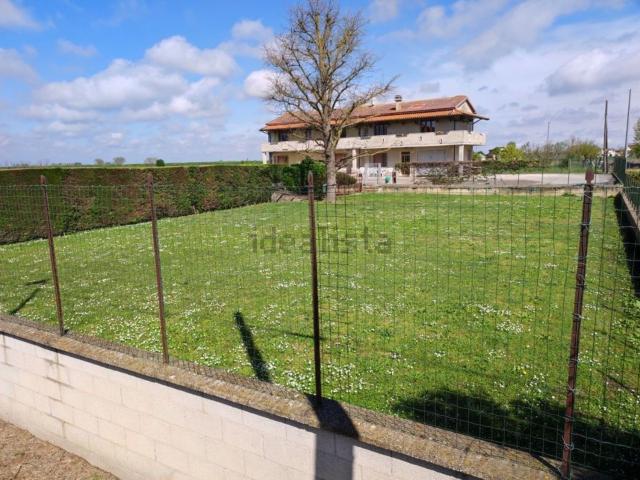Villetta indipendente in vendita di 310 m² in Via Fregnan, 27