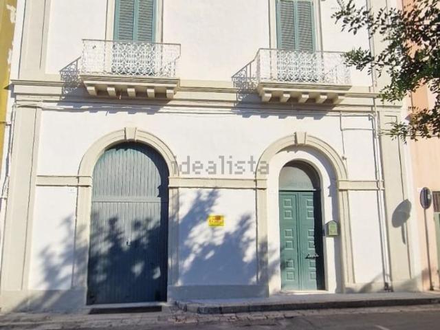 Villetta indipendente in vendita di 310 m² in Via Maria Santissima Addolorata