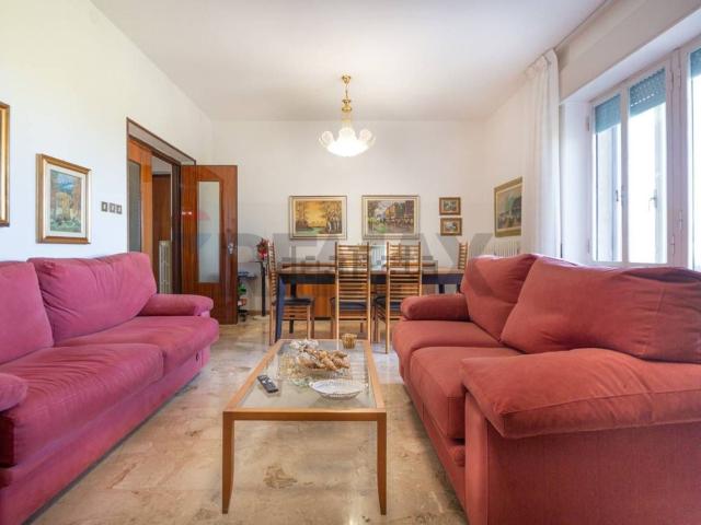 Villetta indipendente in vendita di 310 m² in Via per Popoli, 85