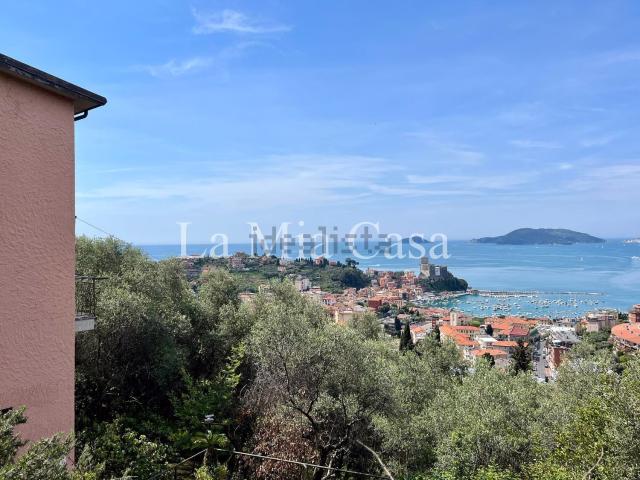 Villetta indipendente in vendita di 310 m² in Località Narbostro