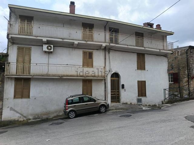 Villetta indipendente in vendita di 311 m² in Via Torre