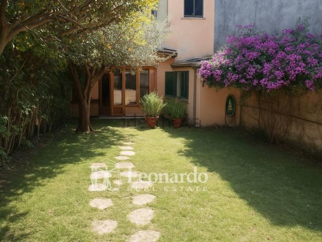 Villetta indipendente in vendita di 312 m² in Via Goffredo Mameli, 29