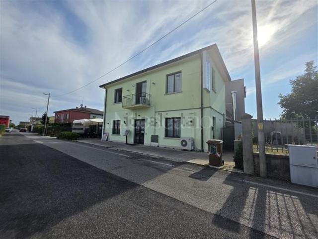 Villetta indipendente in vendita di 314 m² in Via Fracazzole