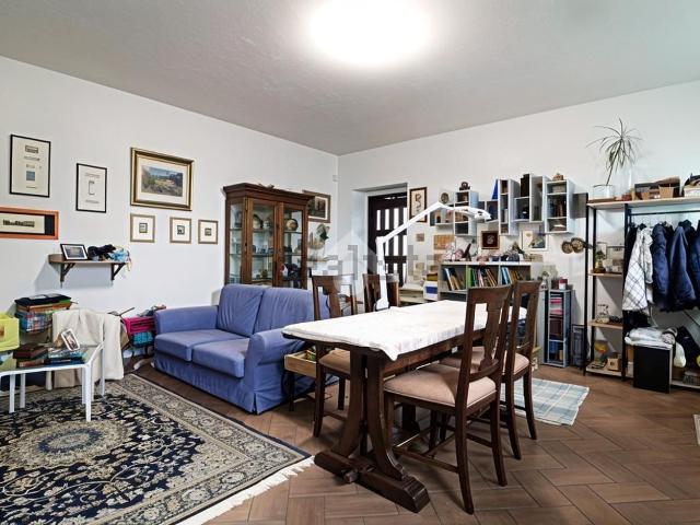 Villetta indipendente in vendita di 314 m² in Via Solferino, 19