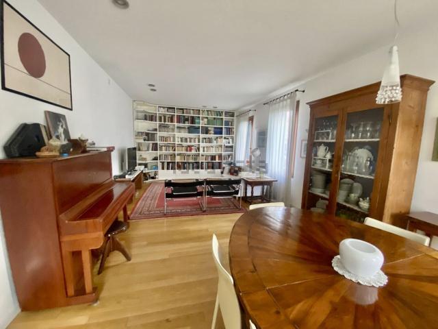 Villetta indipendente in vendita di 315 m²