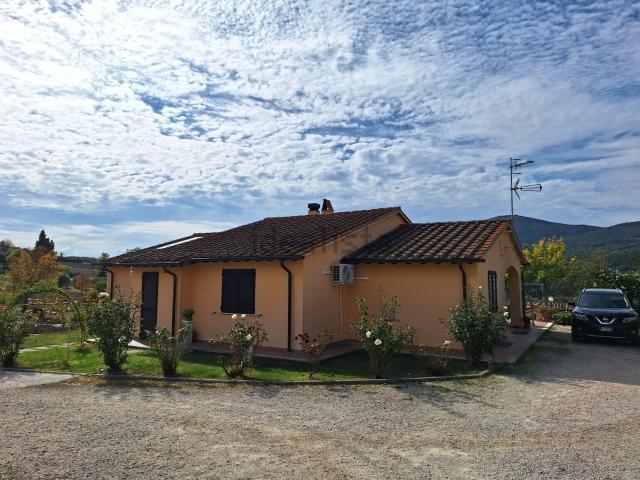 Villetta indipendente in vendita di 315 m² in Strada di San Cristoforo