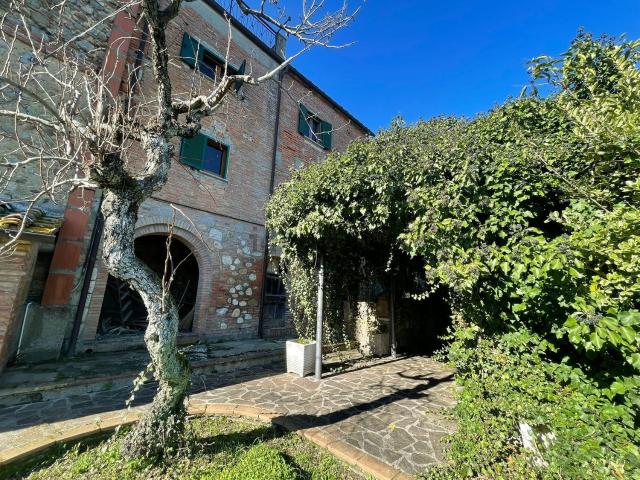 Villetta indipendente in vendita di 316 m² in Vicolo giuseppe cecchetti