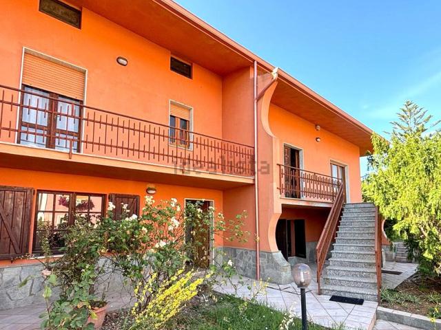 Villetta indipendente in vendita di 317 m² in Via Giuseppe Verdi, 50