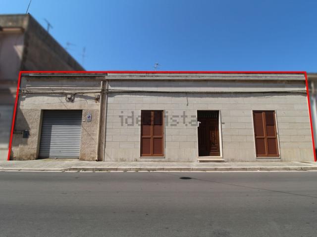 Villetta indipendente in vendita di 317 m² in Via Tenente Roberto Antonucci, 141