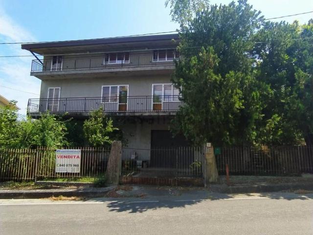 Villetta indipendente in vendita di 318 m²