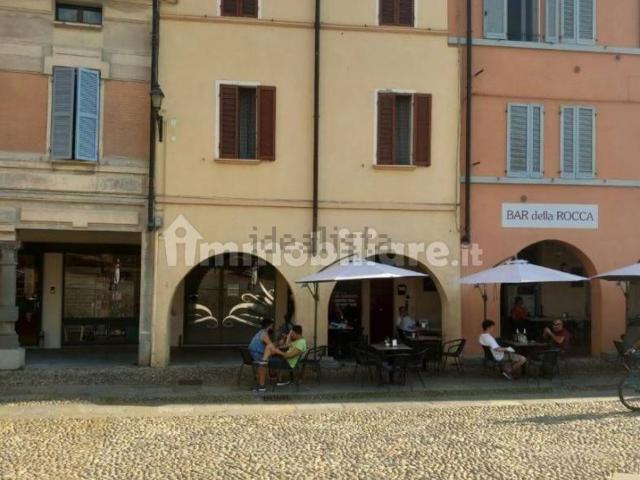 Villetta indipendente in vendita di 318 m² in Piazza Giacomo Matteotti