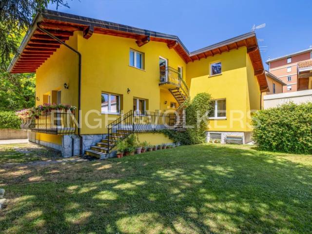 Villetta indipendente in vendita di 319 m² in Via Gabriele D&apos Annunzio, 4