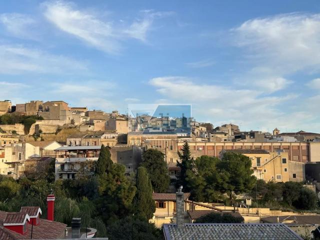 Villetta indipendente in vendita di 320 m²