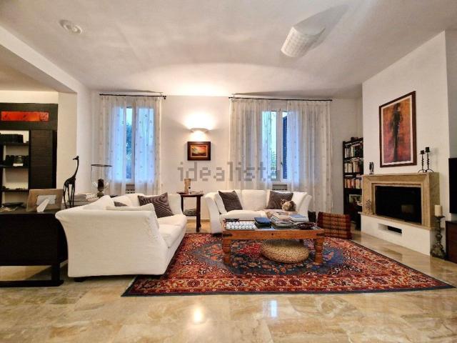 Villetta indipendente in vendita di 320 m²