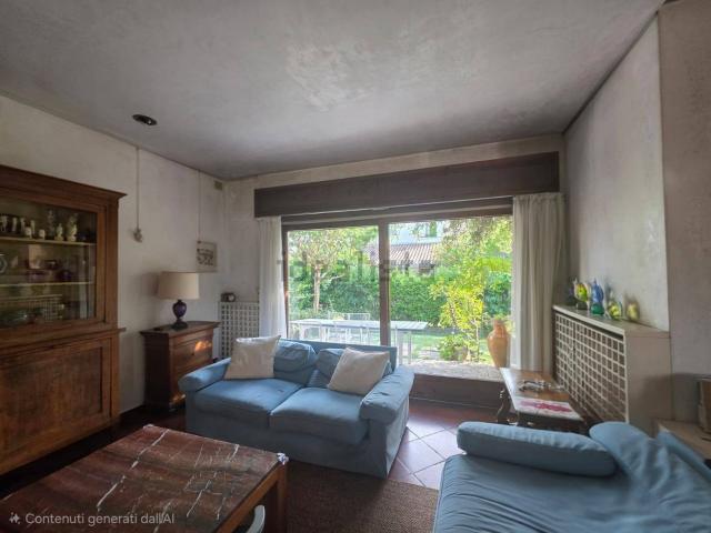 Villetta indipendente in vendita di 320 m²
