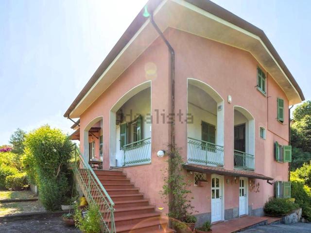 Villetta indipendente in vendita di 320 m²