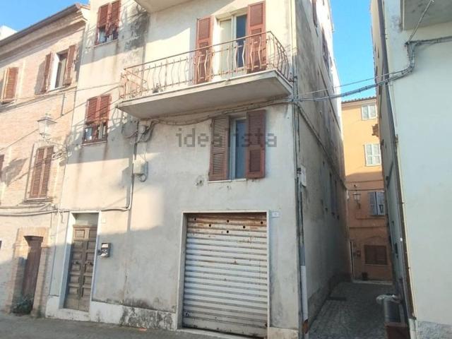 Villetta indipendente in vendita di 320 m² in Via Cavour, 5