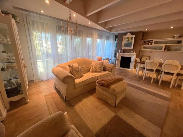 Villetta indipendente in vendita di 320 m² in Via Giacomo Matteotti, 70