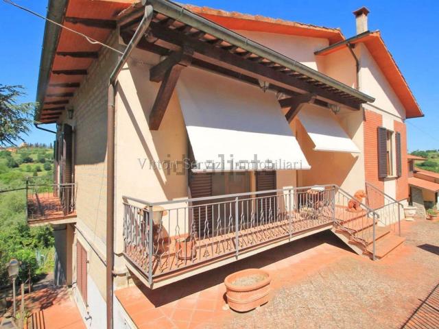 Villetta indipendente in vendita di 320 m² in Via Monte Amiata Strada Vicinale 37
